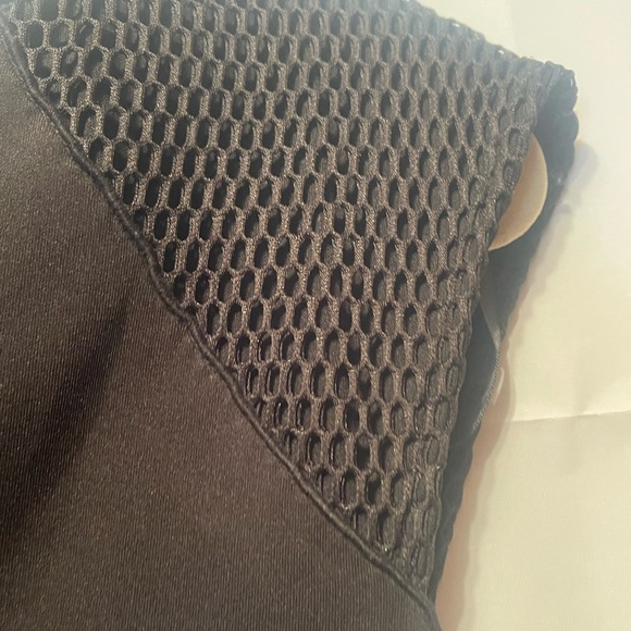 SLNY, Elegant Black Sleeveless Dress - Picture 5 of 10